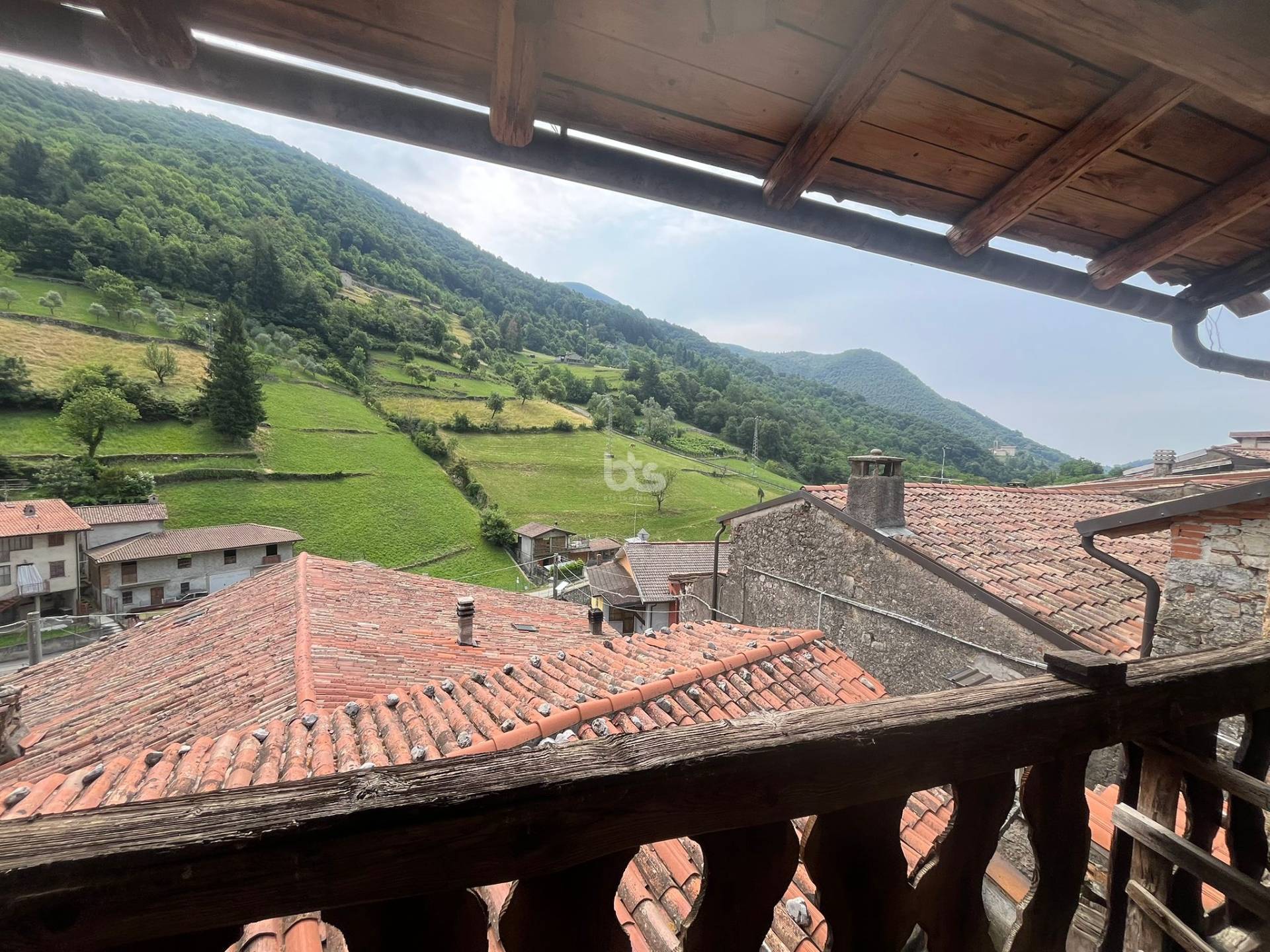 Immagine 22 di Rustico / casale in vendita  in via santa maria 1 a Adrara San Martino