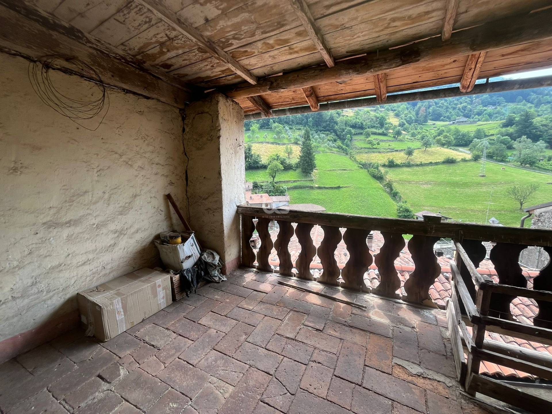 Immagine 23 di Rustico / casale in vendita  in via santa maria 1 a Adrara San Martino