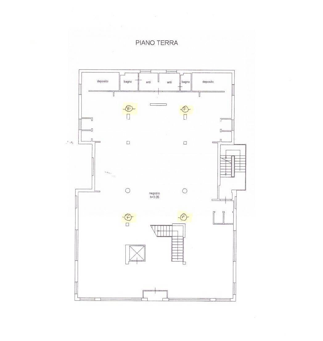 Immagine 24 di Locale commerciale in affitto  a Ancona