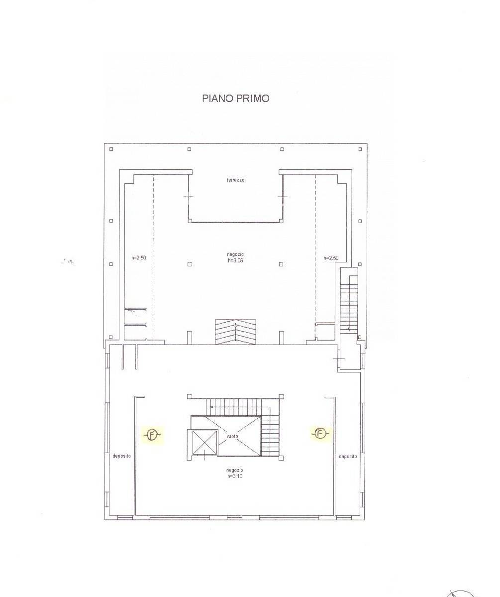 Immagine 25 di Locale commerciale in affitto  a Ancona