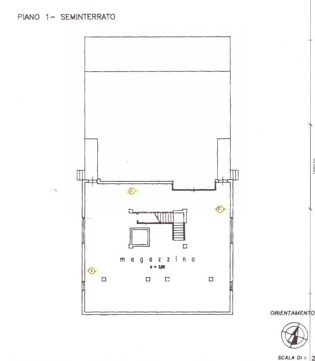 Immagine 26 di Locale commerciale in affitto  a Ancona