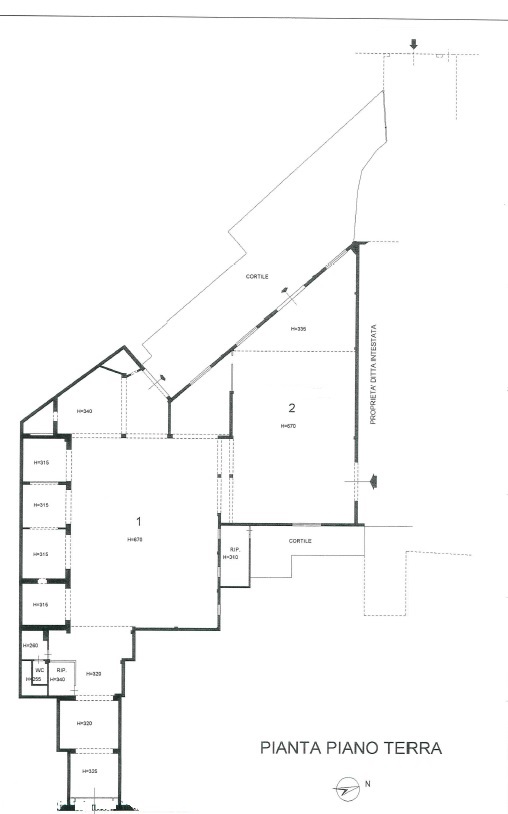 Immagine 1 di Attività commerciale in affitto  in Piazza Barriera Garibaldi a Livorno