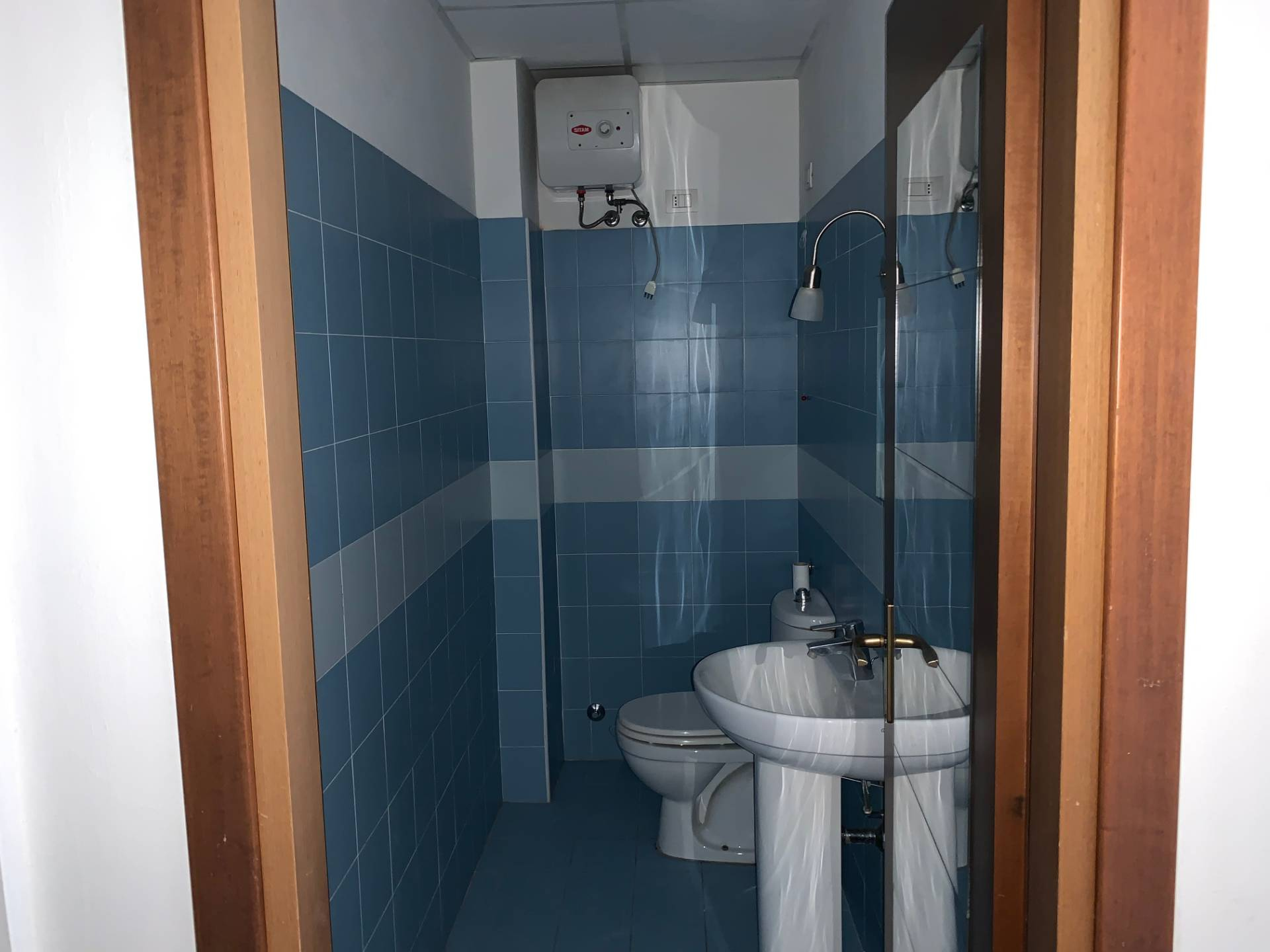 Immagine 6 di Attività commerciale in affitto  in via della madonnina a Capannori