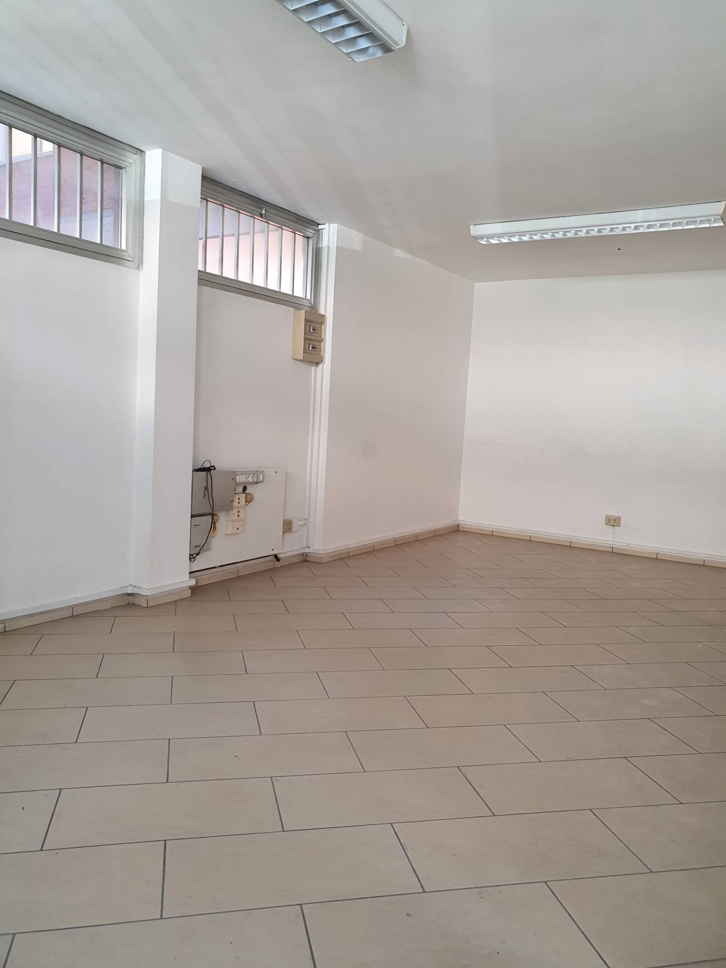 Immagine 2 di Ufficio in affitto  in Via delle Tagliate di San Marco a Lucca