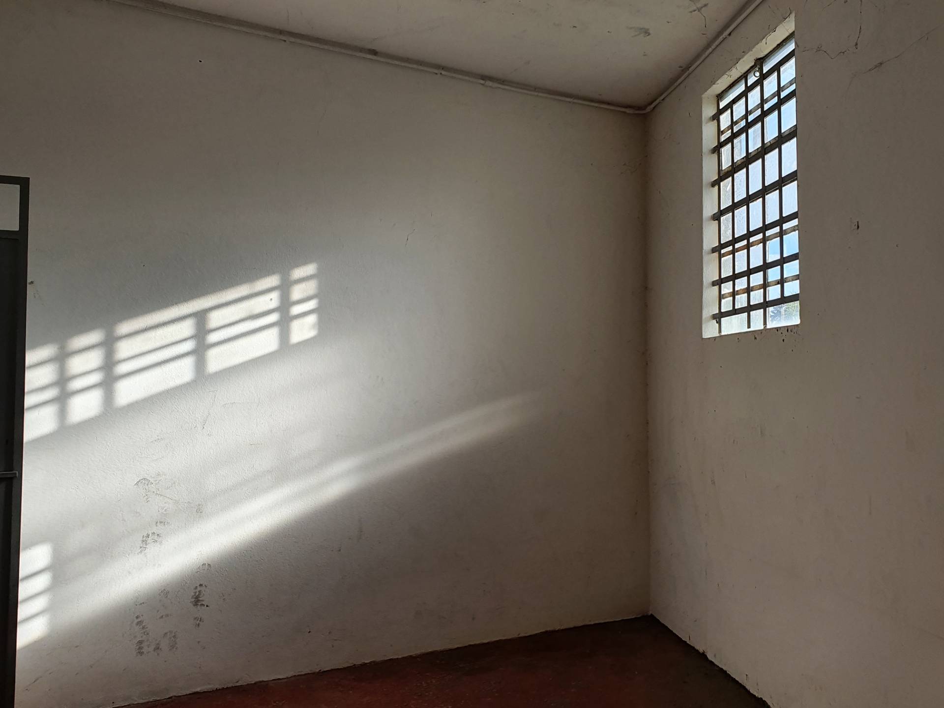 Immagine 7 di Attività commerciale in affitto  in Via Romana a Lucca