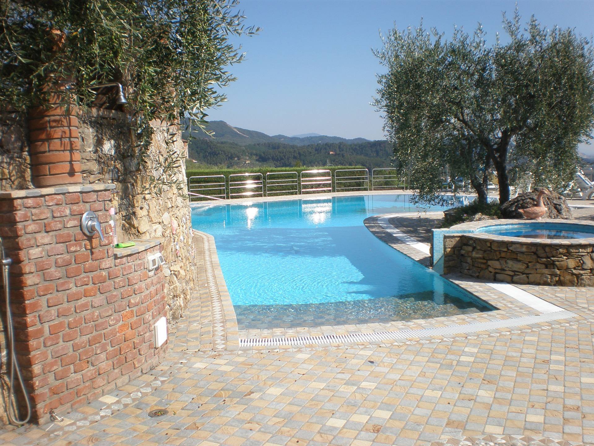 Immagine 18 di Casa indipendente in affitto  in via provinciale a Massarosa