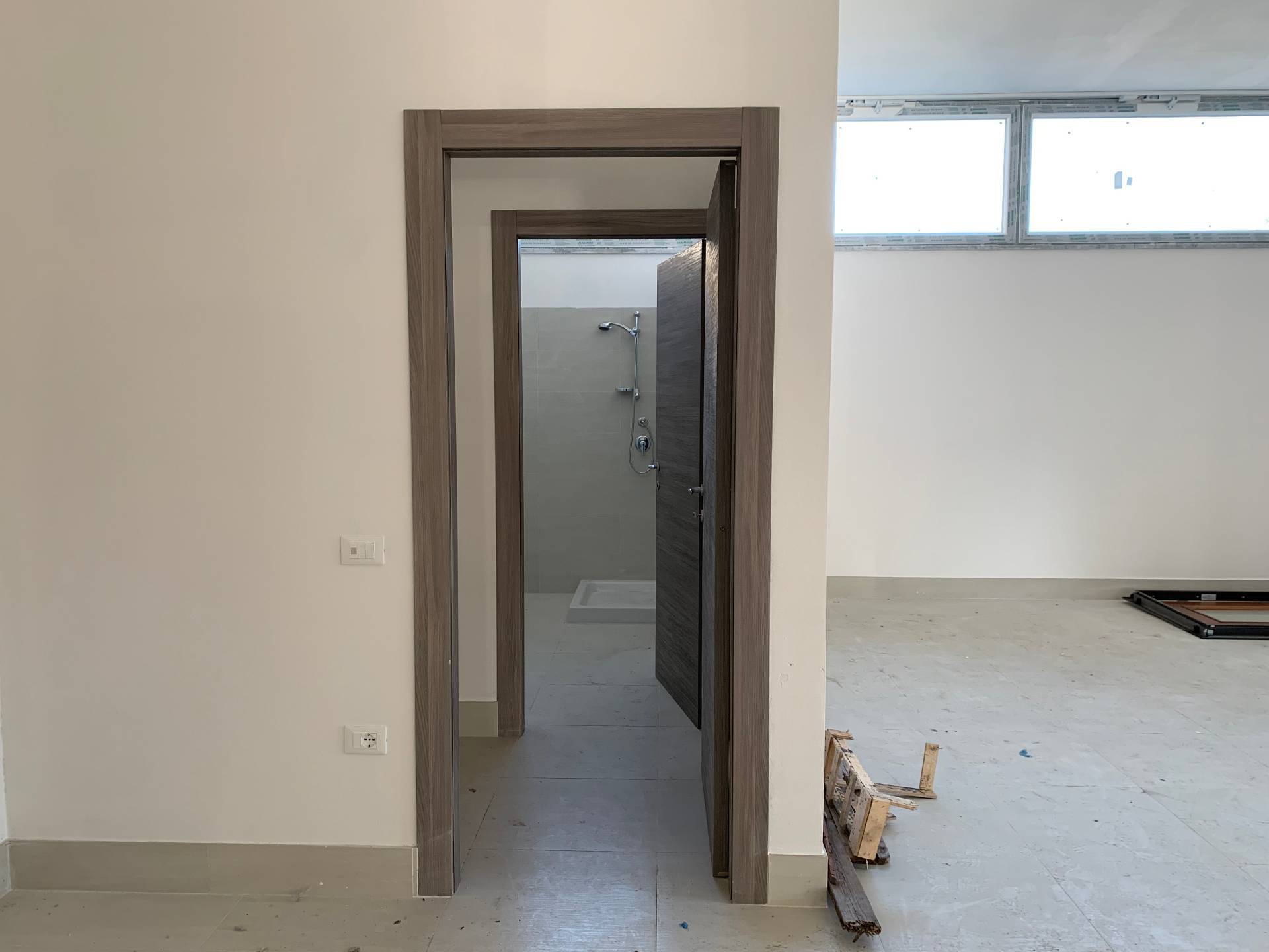 Immagine 7 di Attività commerciale in affitto  in Via Pontenuovo a Pietrasanta