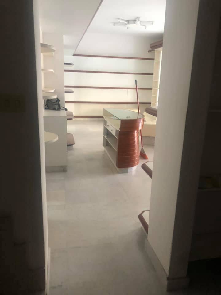 Immagine 3 di Attività commerciale in vendita  in Via Pietro Maroncelli a Viareggio