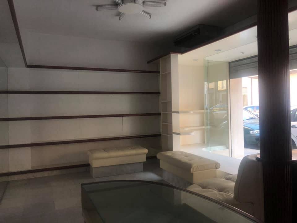 Immagine 7 di Attività commerciale in vendita  in Via Pietro Maroncelli a Viareggio