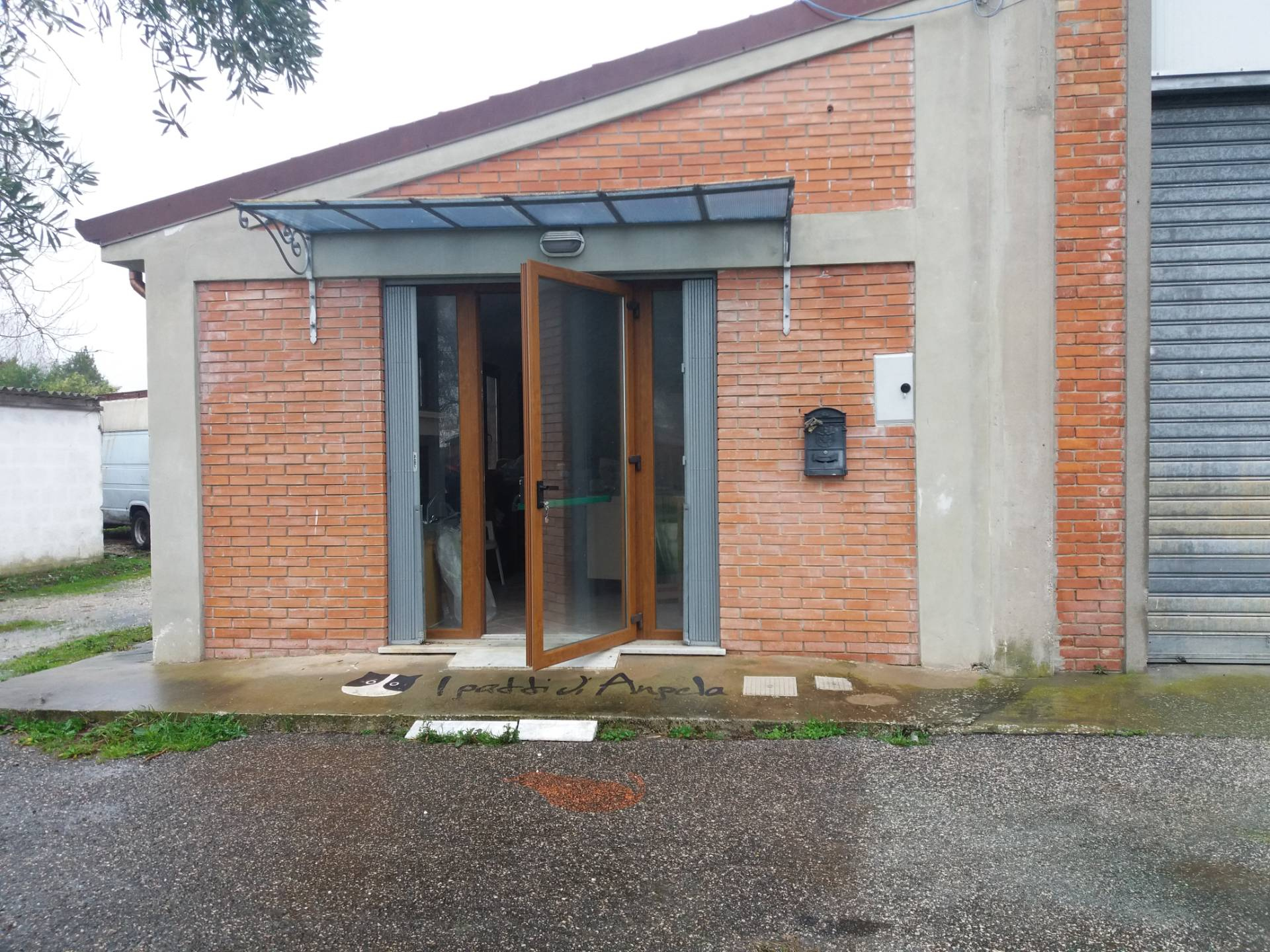 Immagine 7 di Attività commerciale in vendita  in via carlo marx - a San Giuliano Terme