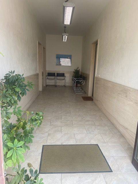 Immagine 5 di Ufficio in affitto  in Via Fabio Filzi 25 a Livorno