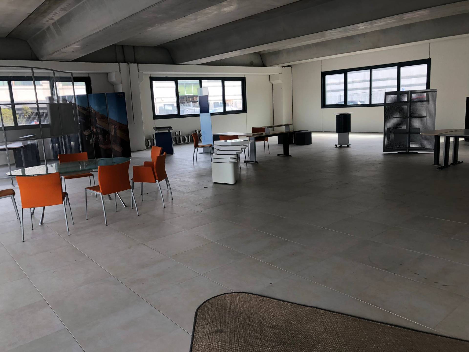 Immagine 8 di Attività commerciale in affitto  in via carlo piaggia 1 a Lucca