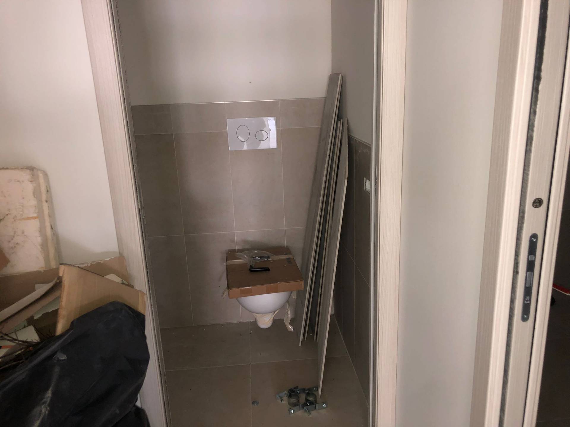 Immagine 9 di Attività commerciale in affitto  in via carlo piaggia 1 a Lucca