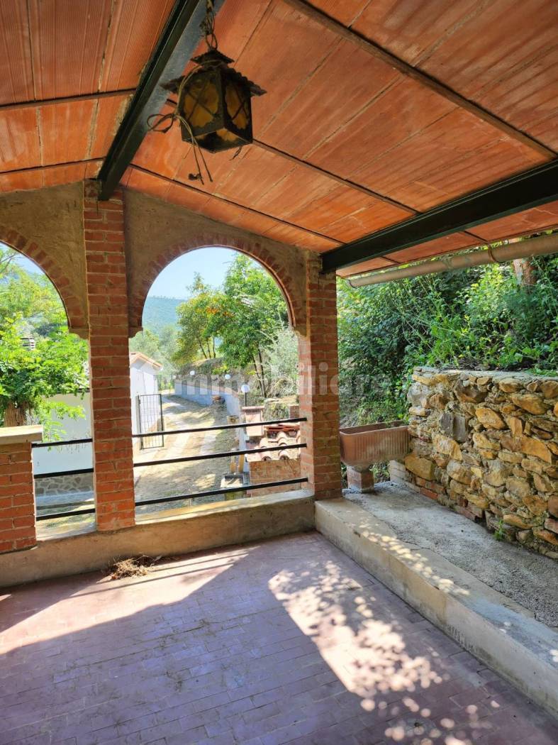 Immagine 19 di Casa indipendente in vendita  in via ruschi a Calci