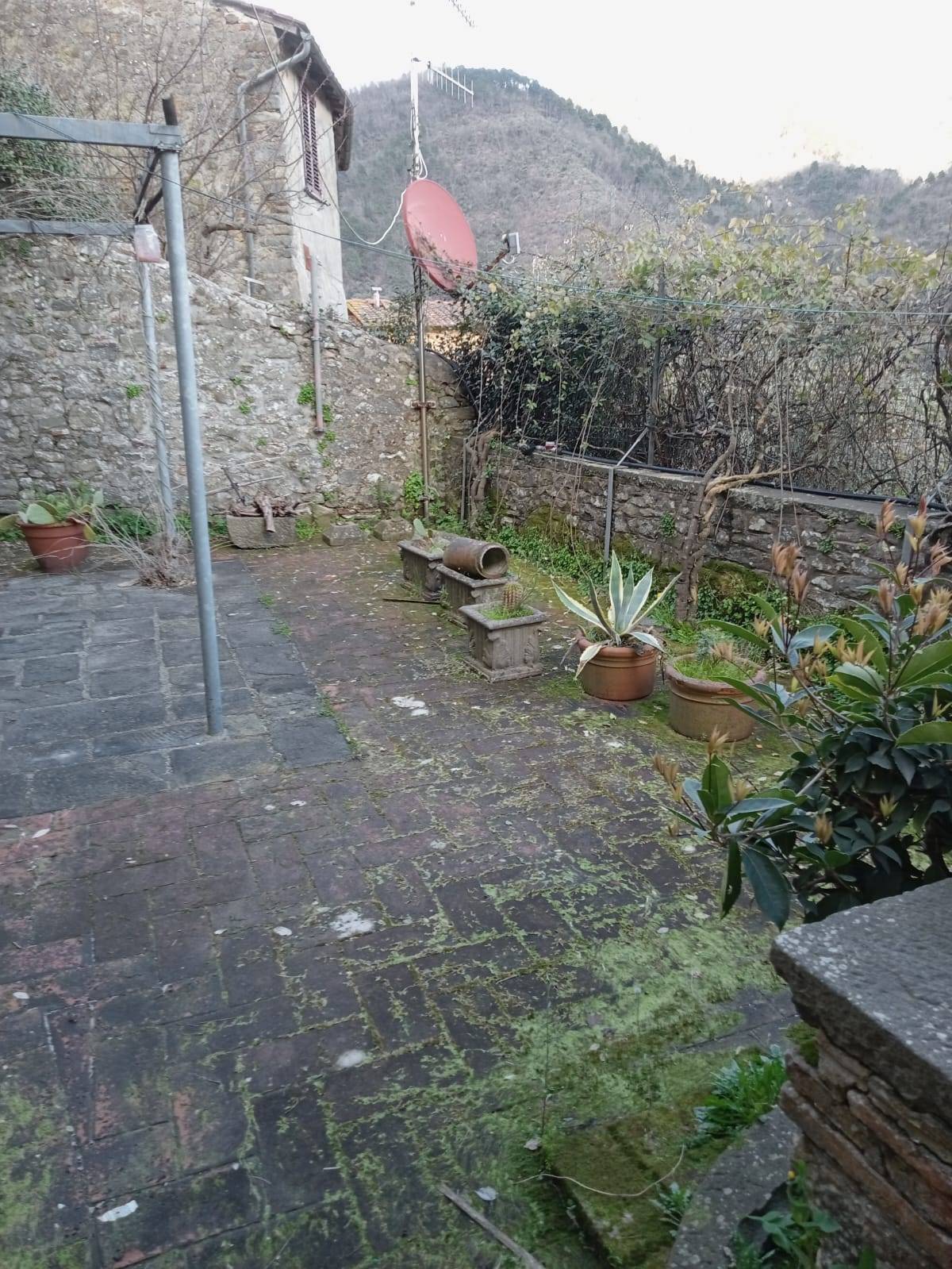 Immagine 51 di Appartamento in vendita  in villa basilica 12 a Villa Basilica