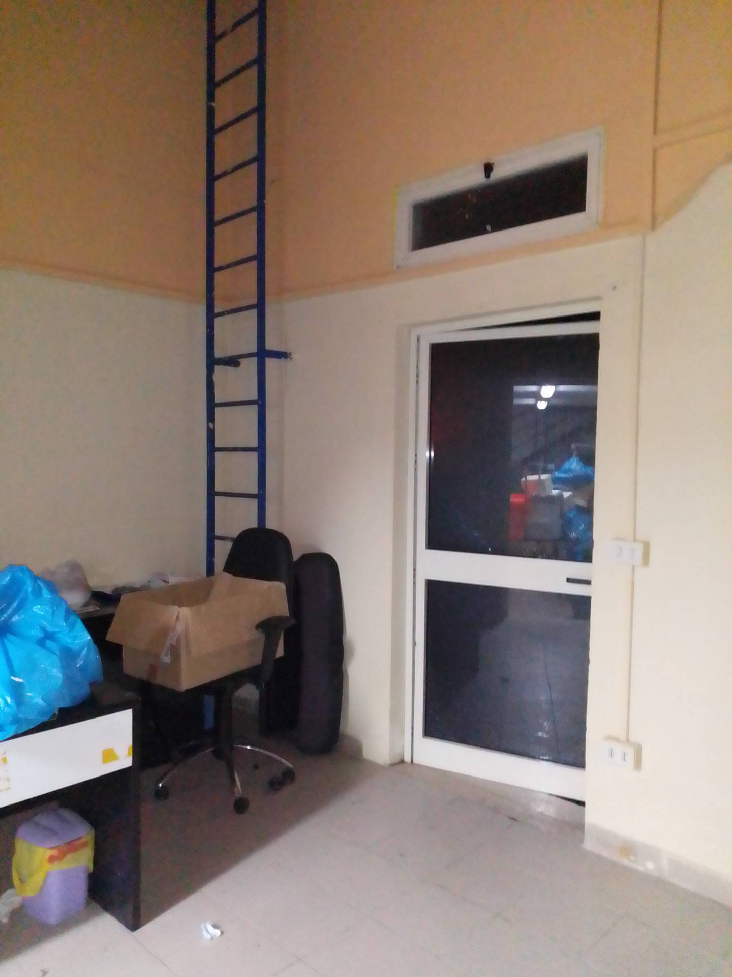 Immagine 3 di Attività commerciale in affitto  in via calcesana 280 a San Giuliano Terme