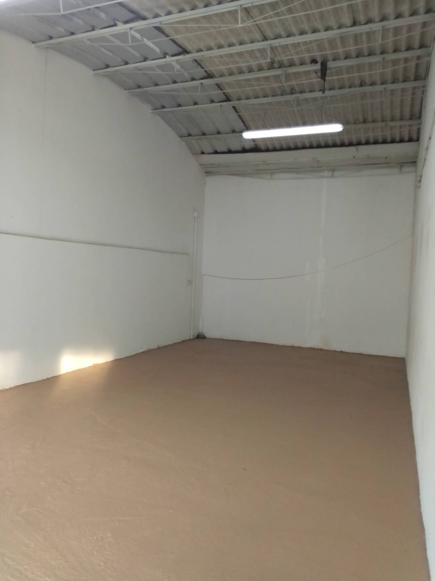 Immagine 6 di Attività commerciale in affitto  in via calcesana 280 a San Giuliano Terme