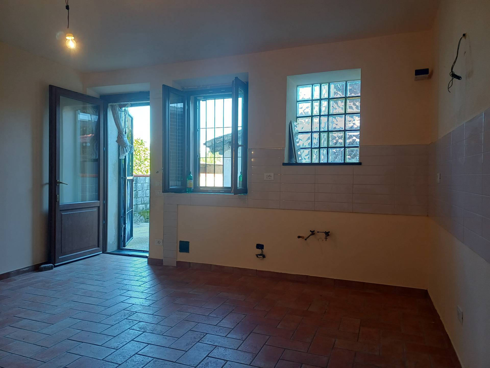 Immagine 16 di Casa indipendente in vendita  in via giacomo matteotti - a San Giuliano Terme