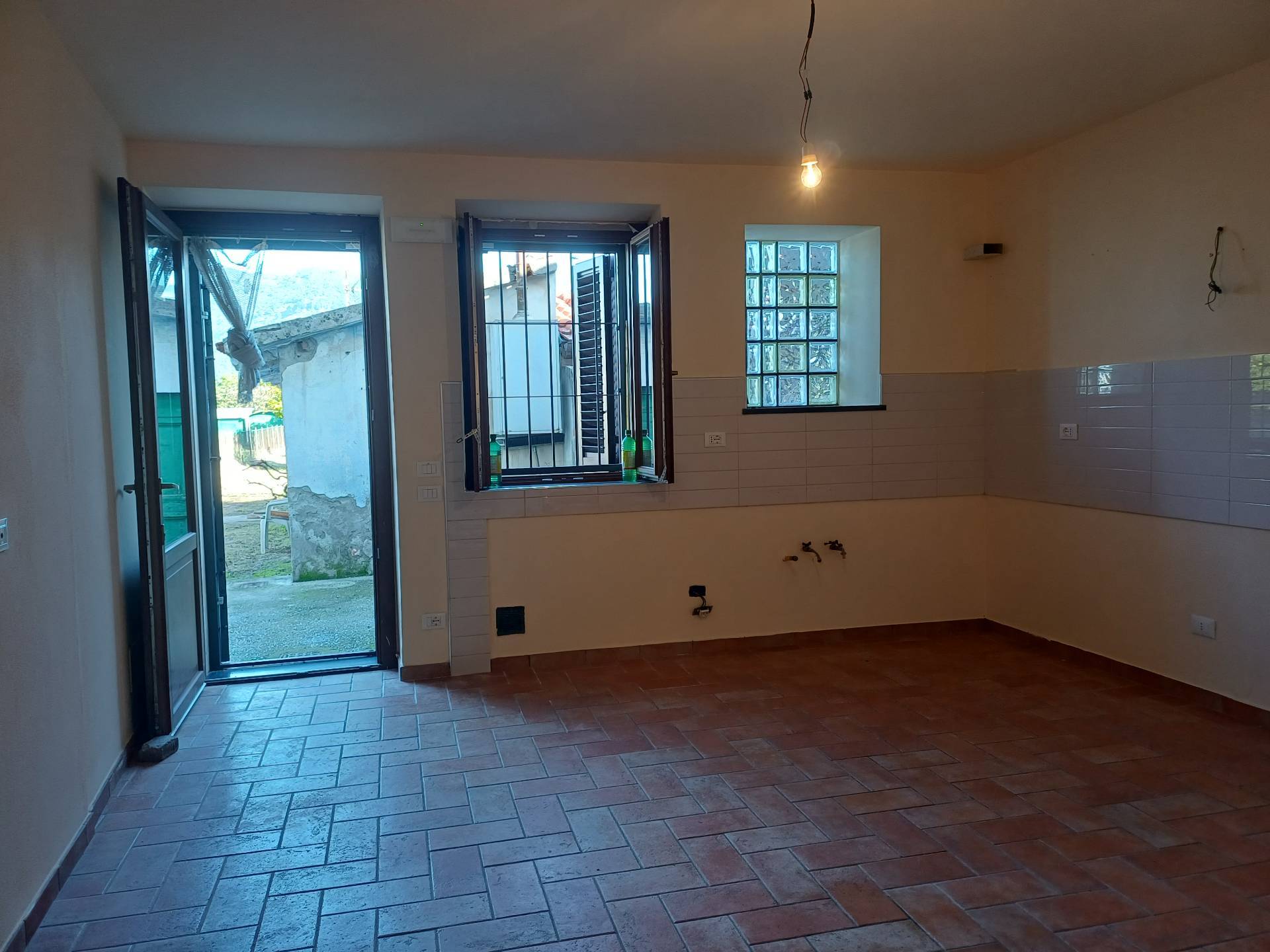 Immagine 18 di Casa indipendente in vendita  in via giacomo matteotti - a San Giuliano Terme