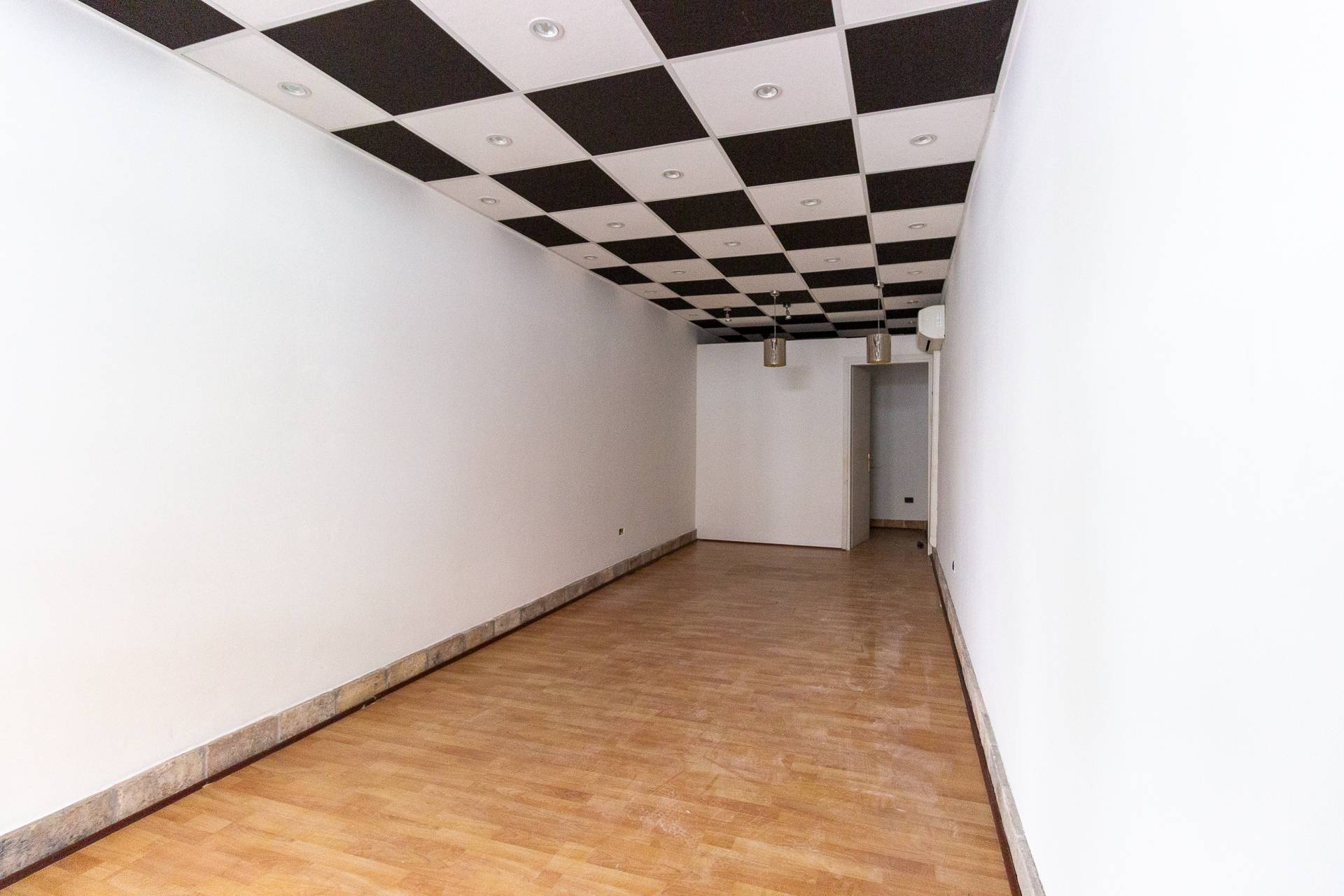 Immagine 2 di Locale commerciale in affitto  in Corso Vittorio Emanuele 37 a Pordenone