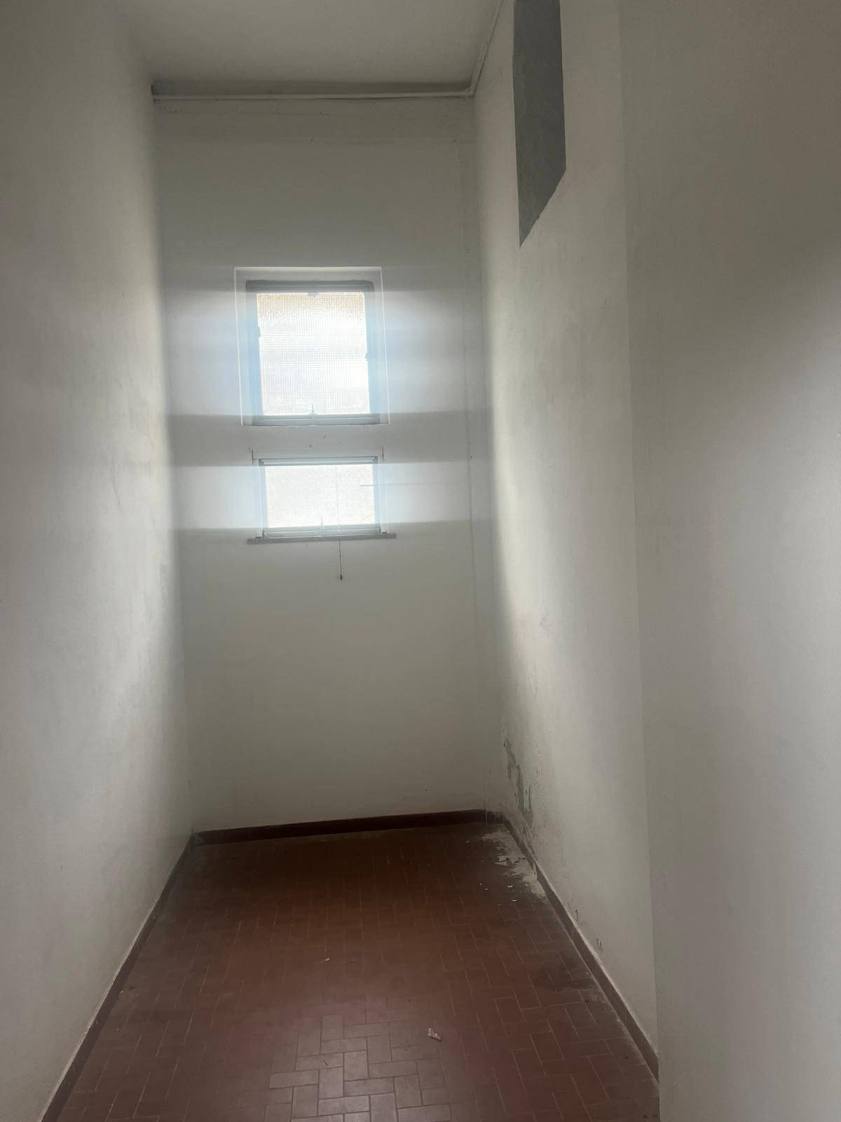 Immagine 5 di Locale commerciale in affitto  in via nazario sauro a Cascina