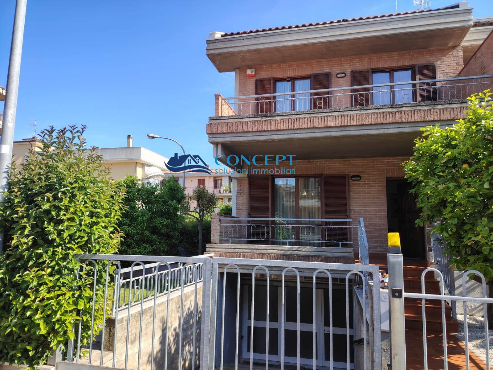 Immagine 33 di Villetta a schiera in vendita  in via Liri snc a San Benedetto Del Tronto