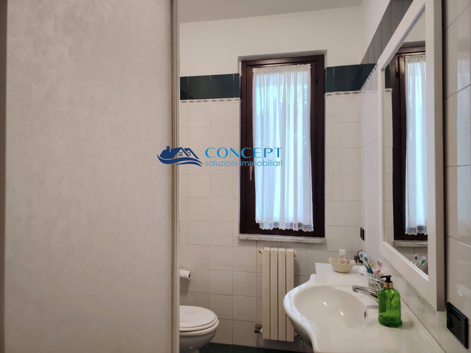 Immagine 44 di Villetta a schiera in vendita  in via Liri snc a San Benedetto Del Tronto