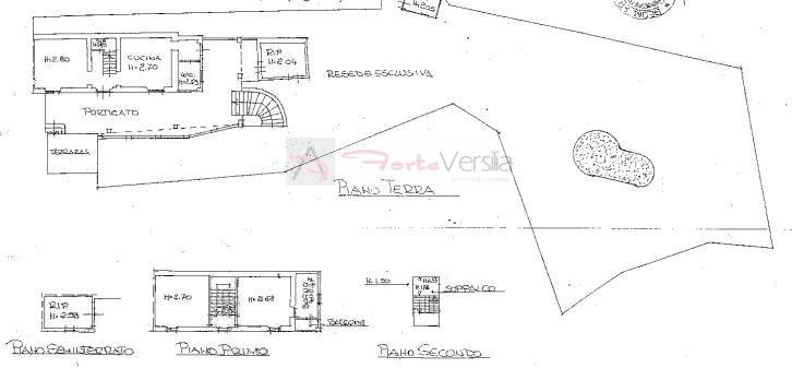 Immagine 69 di Rustico / casale in vendita  a Pietrasanta