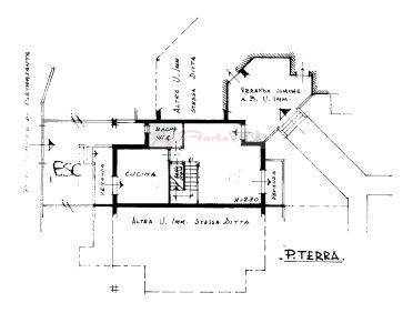 Immagine 37 di Villetta a schiera in vendita  a Pietrasanta