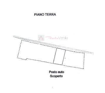 Immagine 51 di Villetta a schiera in vendita  a Montignoso