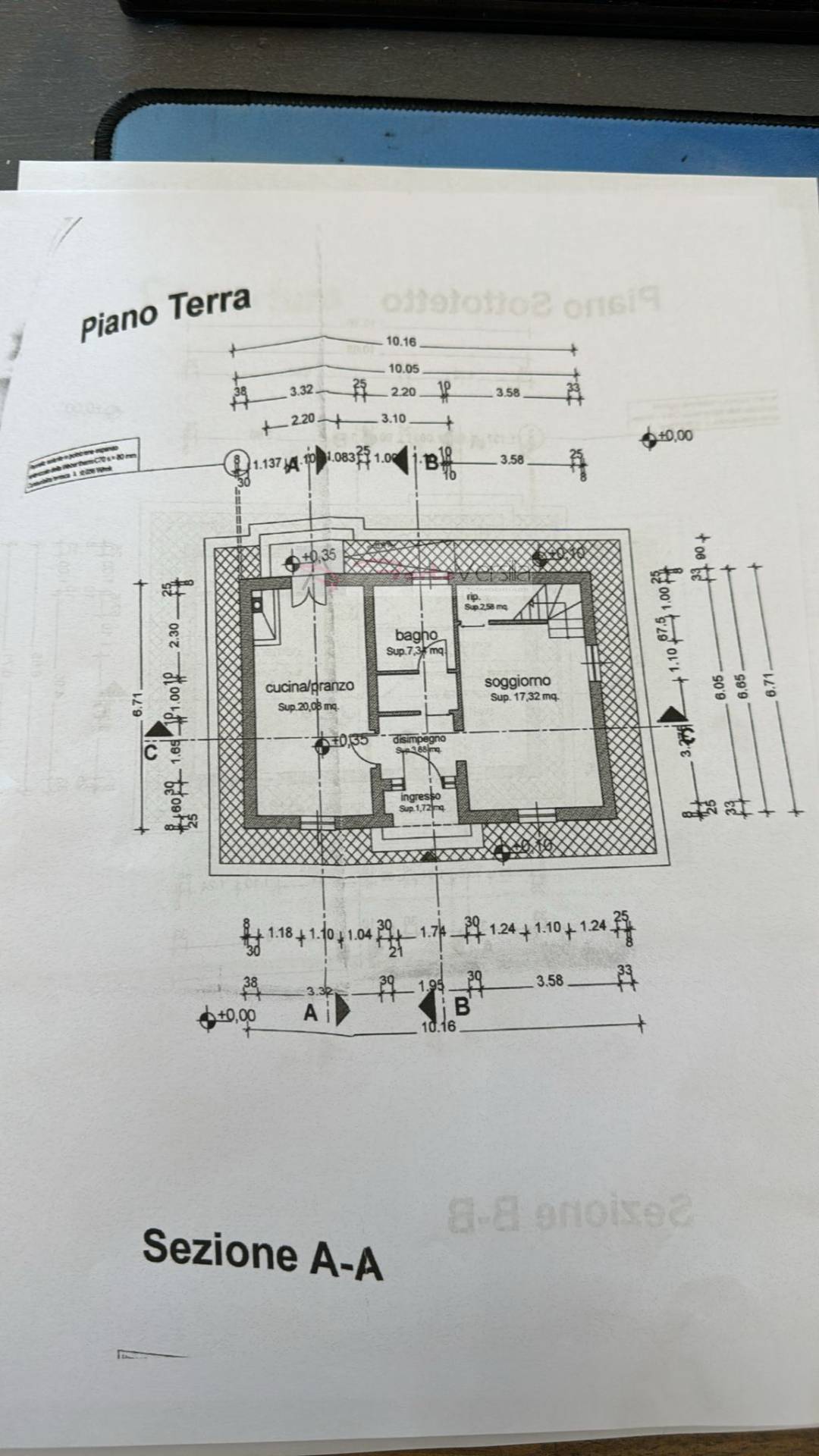 Immagine 46 di Villa in vendita  a Montignoso