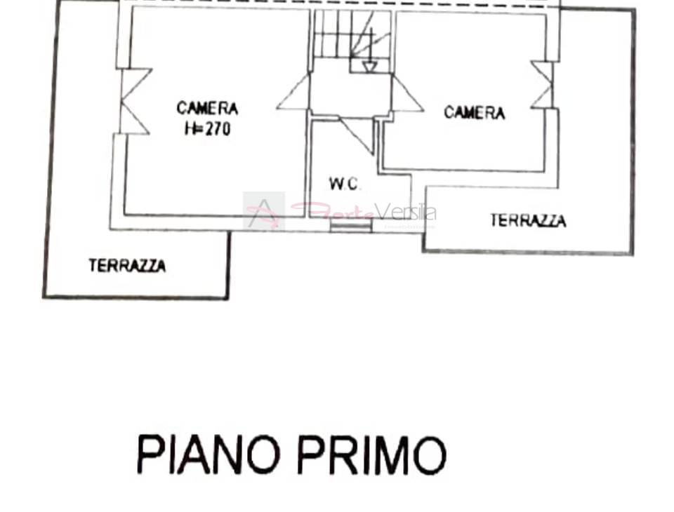 Immagine 22 di Villa in vendita  a Montignoso