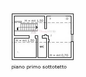 Immagine 5 di Villa in vendita  a Montignoso