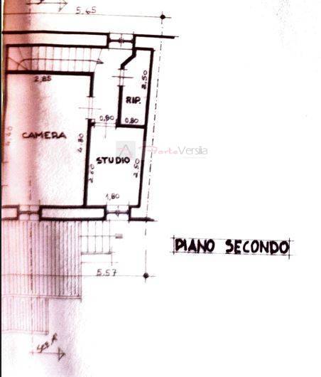 Immagine 43 di Casa semindipendente in vendita  a Seravezza