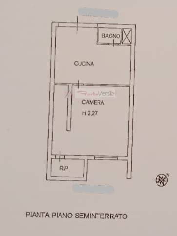 Immagine 39 di Villetta a schiera in vendita  a Forte Dei Marmi