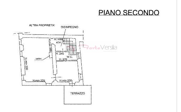 Immagine 22 di Rustico / casale in vendita  a Pietrasanta