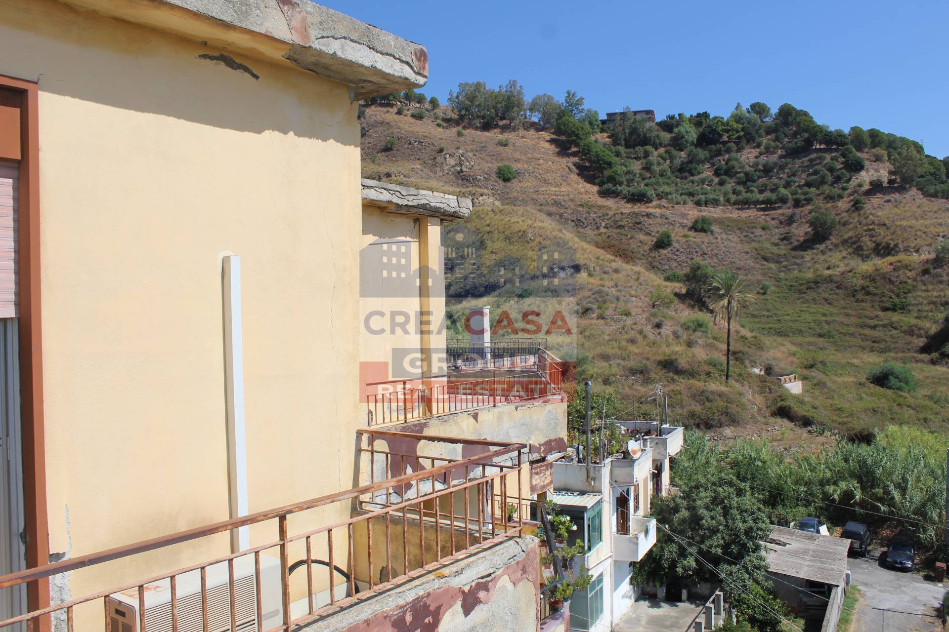 Immagine 31 di Appartamento in vendita  in Contrada Farsa a Giardini-Naxos