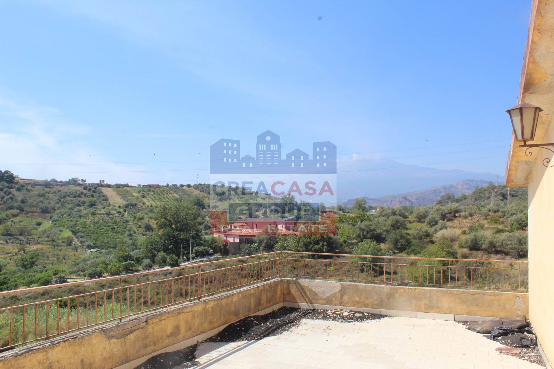 Immagine 32 di Appartamento in vendita  in Contrada Farsa a Giardini-Naxos