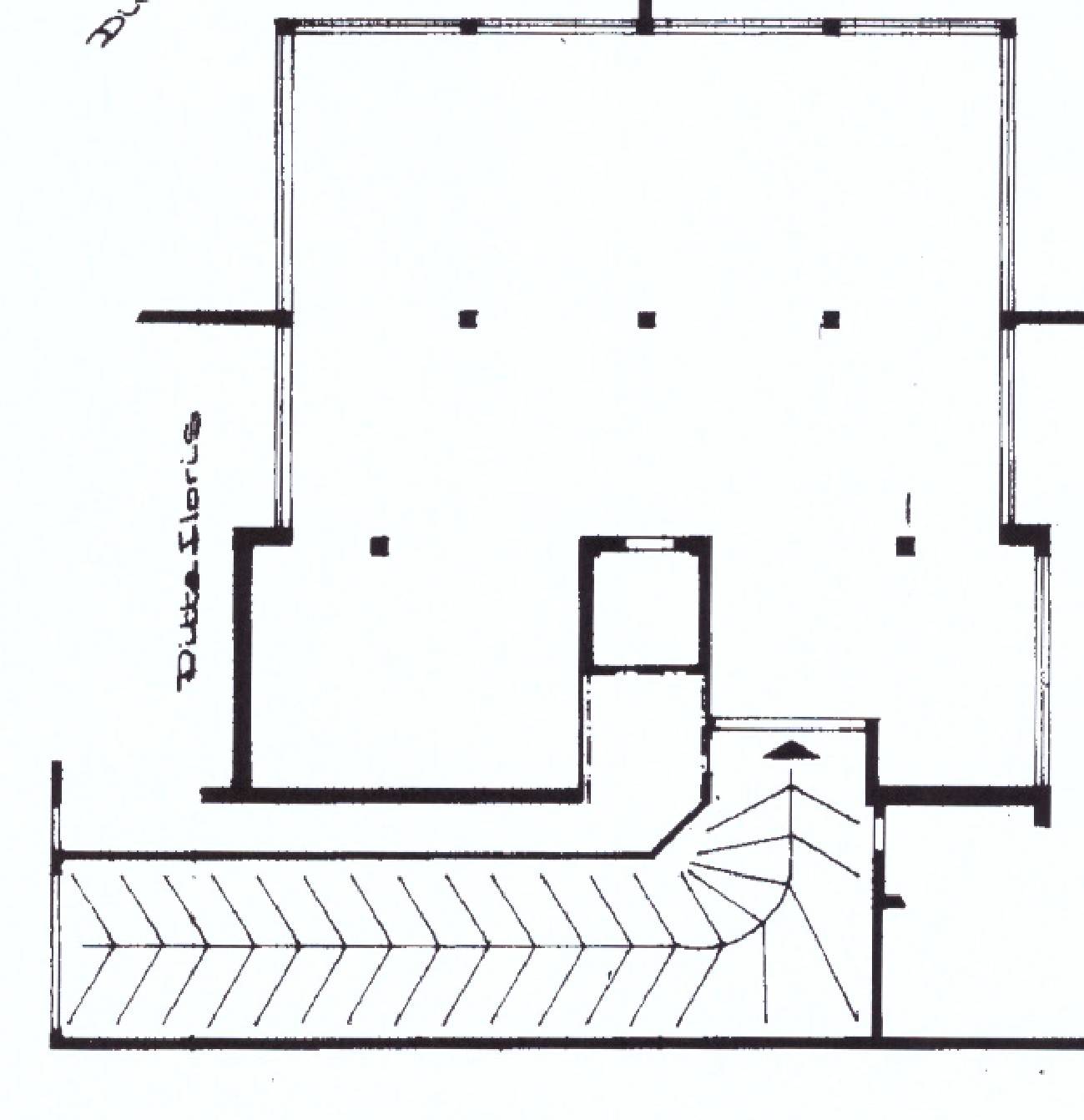 Immagine 18 di Magazzino in vendita  in viale della musica a Quartu Sant'elena