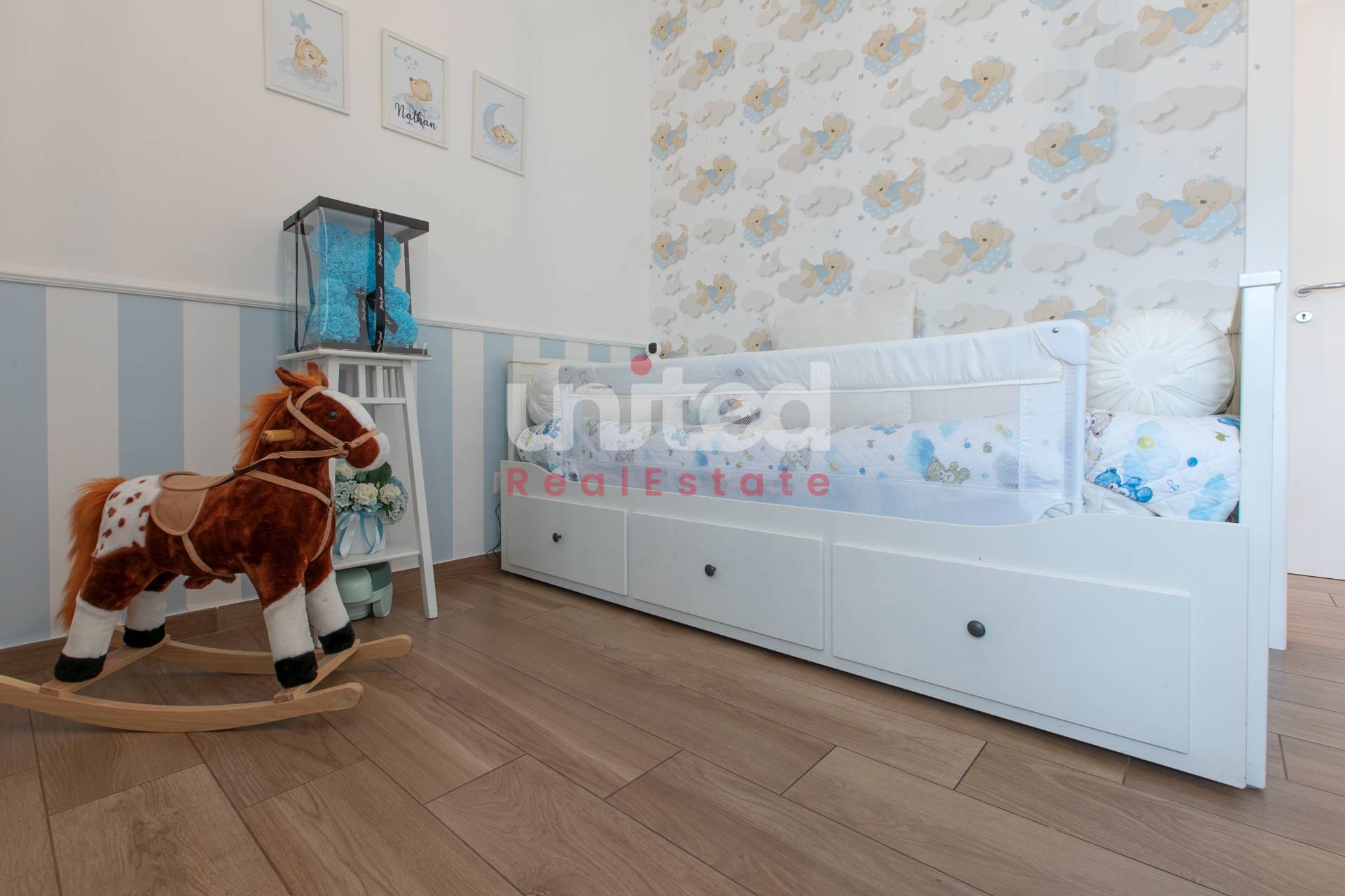 Immagine 13 di Appartamento in vendita  in Via Pio Colussi 8 a Roma