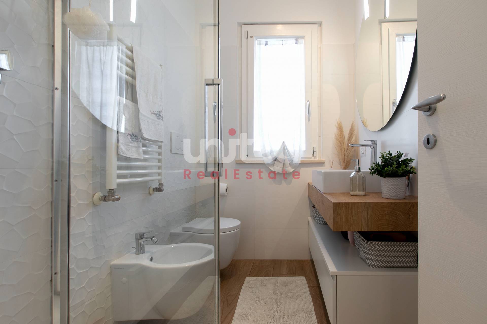 Immagine 16 di Appartamento in vendita  in Via Pio Colussi 8 a Roma