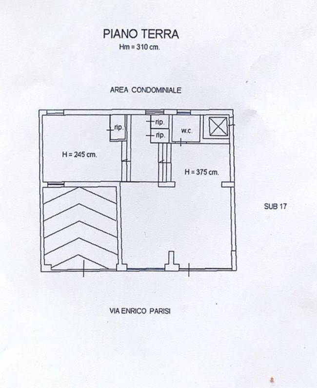 Immagine 12 di Negozio in vendita  in Via Enrico Parisi a Palermo
