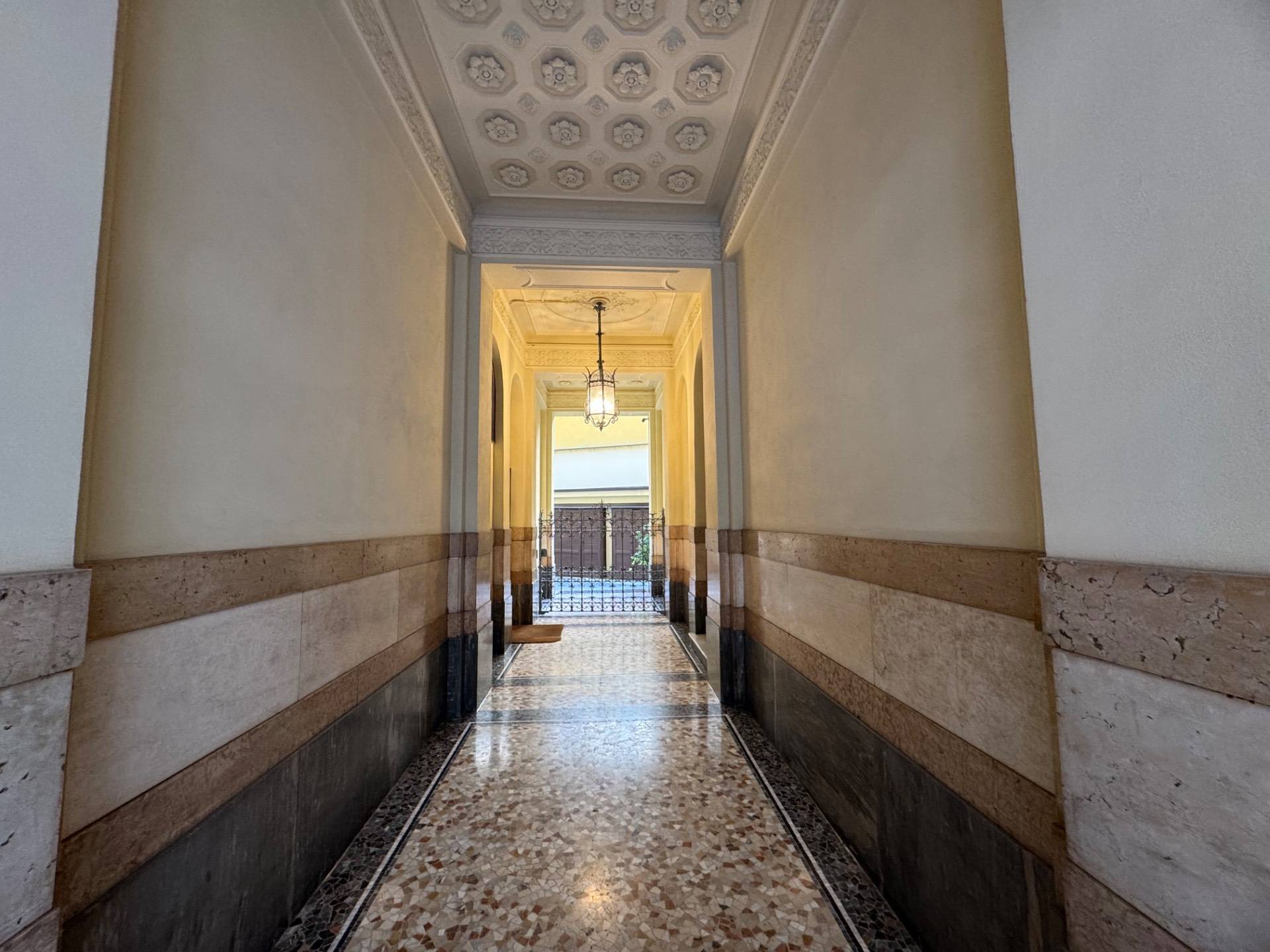 Immagine 37 di Appartamento in affitto  in Via Giovanni Boccaccio a Milano