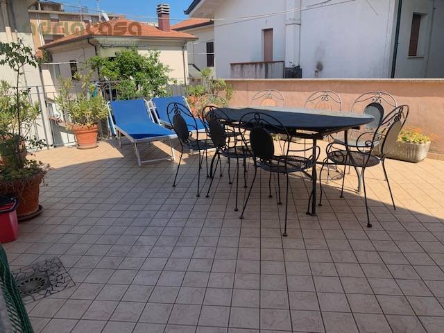 Immagine 5 di Appartamento in affitto  in viale tasso a Riccione