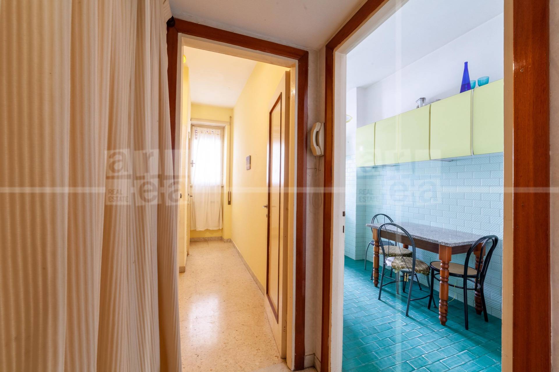 Immagine 36 di Appartamento in vendita  in VIA PAOLA FALCONIERI 82 a Roma