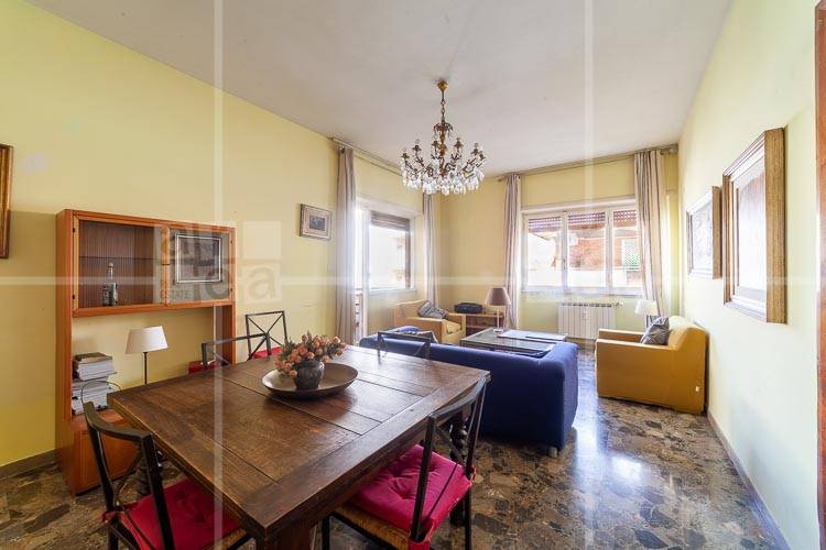 Immagine 53 di Appartamento in vendita  in VIA PAOLA FALCONIERI 82 a Roma