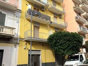 Immagine 7 di Locale commerciale in vendita  in via Raffaele Libroia 14 a Nocera Inferiore