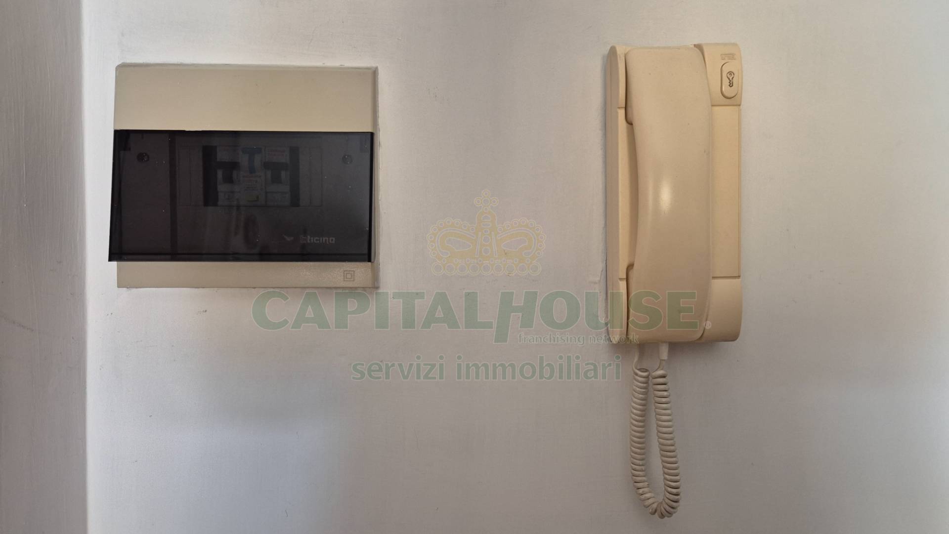 Immagine 9 di Appartamento in vendita  a Capodrise