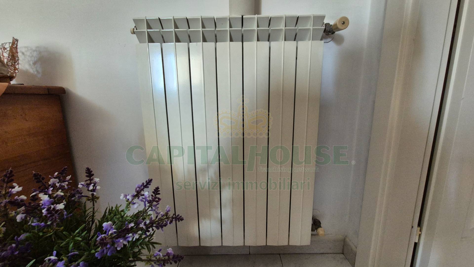 Immagine 12 di Appartamento in vendita  a Capodrise