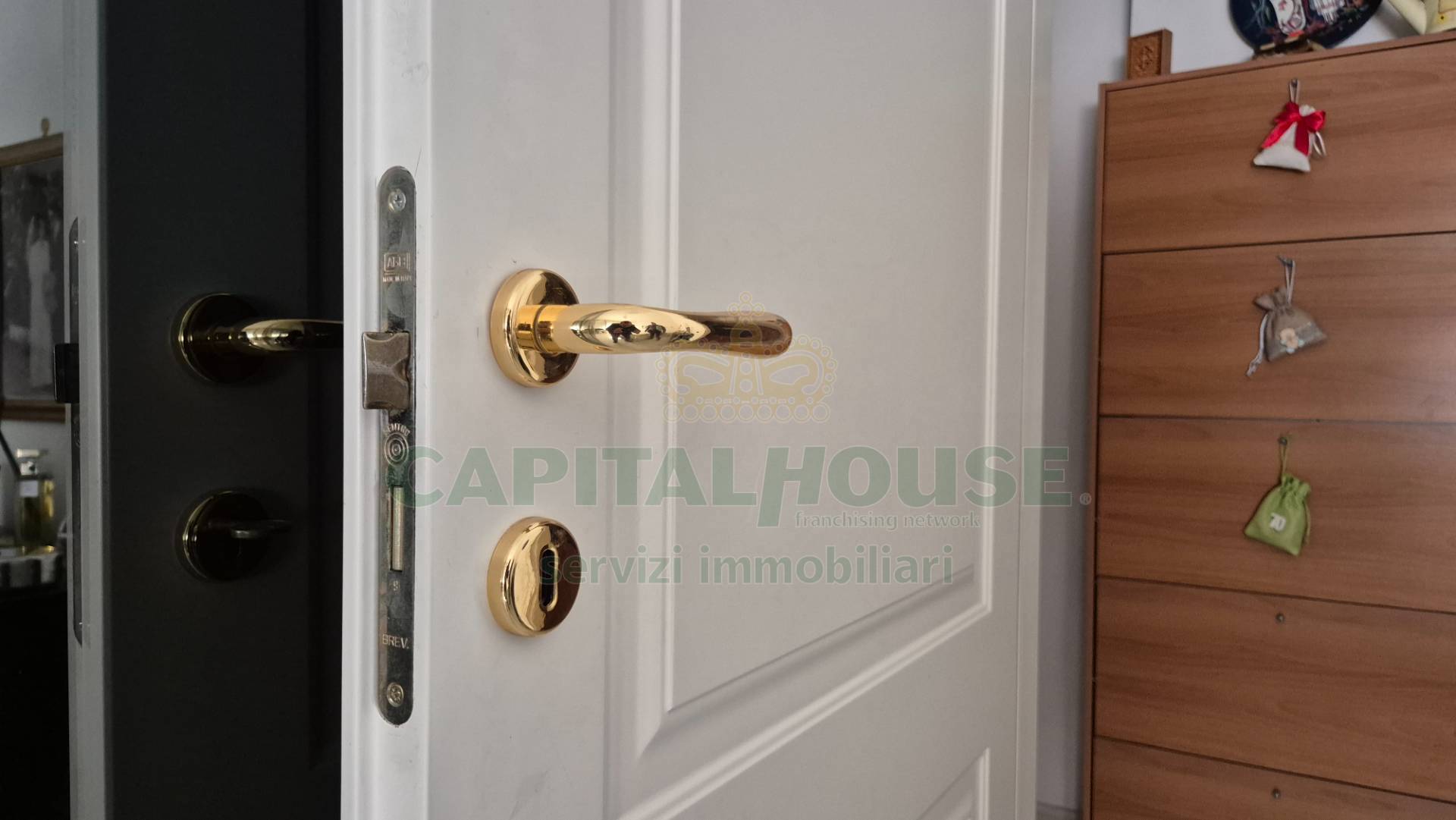 Immagine 19 di Appartamento in vendita  a Capodrise